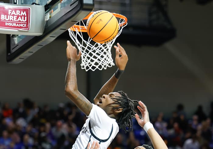 AAA Finals LR Central vs Bryant__00008